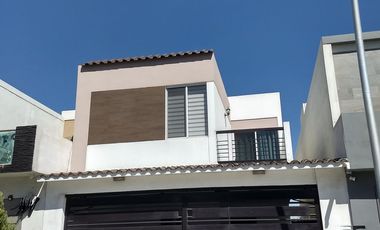 Renta Casa Cumbres Espacio Cumbres