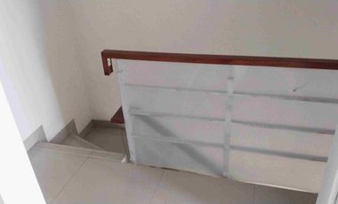 Over Rumah 2 Lantai di Pamulang Tangsel