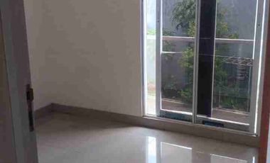 Over Rumah 2 Lantai di Pamulang Tangsel