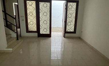 Disewakan Rumah di Pluit, Rapih Siap Huni