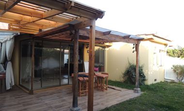 Se arrienda hermosa y acogedora casa hacienda el Peñón.