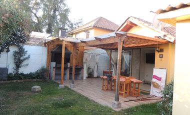 Se arrienda hermosa y acogedora casa hacienda el Peñón.