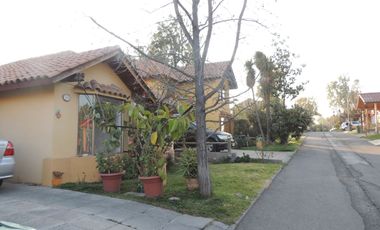 Se arrienda hermosa y acogedora casa hacienda el Peñón.