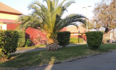 Se arrienda hermosa y acogedora casa hacienda el Peñón.