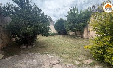 CASA 2 DORM. – 1BÑO – COCHERA – B° SARMIENTO