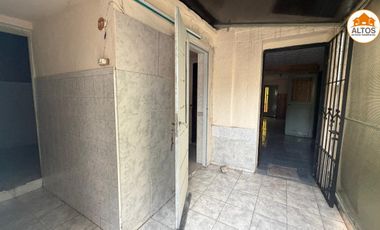 CASA 2 DORM. – 1BÑO – COCHERA – B° SARMIENTO