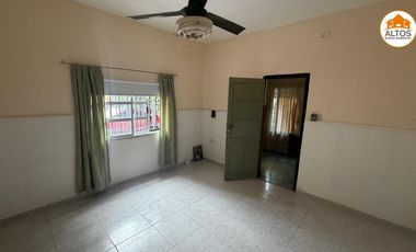 CASA 2 DORM. – 1BÑO – COCHERA – B° SARMIENTO