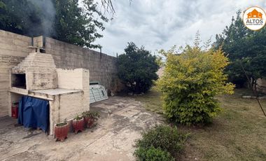 CASA 2 DORM. – 1BÑO – COCHERA – B° SARMIENTO