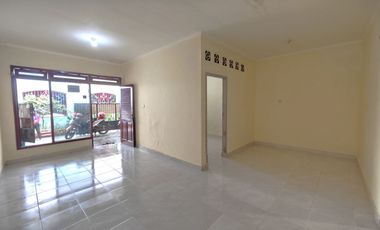 Disewakan rumah baru renovasi tidak berperabot di Duren Sawit Klender.