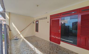 Disewakan rumah baru renovasi tidak berperabot di Duren Sawit Klender.