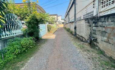 Single house in the heart of Udon Thani Big land 196 sq m.