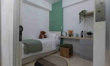 Di Jual Rumah 2 lantai Jalan Cempaka Putih Tengah belakang Taman Solo