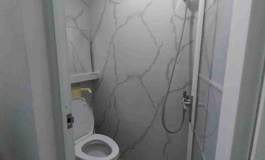 Di Jual Rumah 2 lantai Jalan Cempaka Putih Tengah belakang Taman Solo