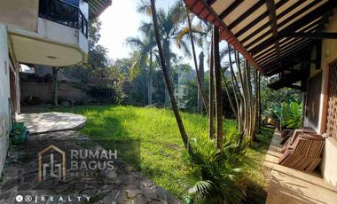 rumah hitung tanah lokasi prime di main road dago bandung kota