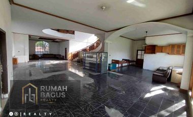 rumah hitung tanah lokasi prime di main road dago bandung kota