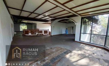 rumah hitung tanah lokasi prime di main road dago bandung kota