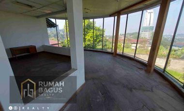 rumah hitung tanah lokasi prime di main road dago bandung kota
