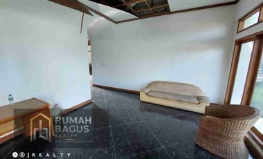 rumah hitung tanah lokasi prime di main road dago bandung kota