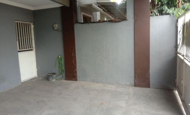 Dijual rumah 2 lantai ditengah kota lokasi (50 m dr perempatan tom silver) kotagede yogyakarta