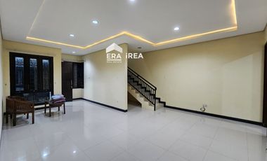 Rumah Cluster 2 Lantai Disewakan di Solo Barat Colomadu Dekat De Tjolomadoe