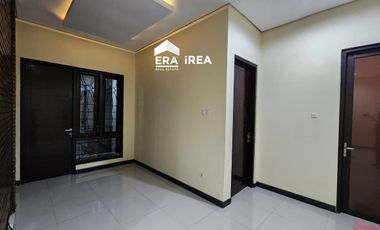 Rumah Cluster 2 Lantai Disewakan di Solo Barat Colomadu Dekat De Tjolomadoe