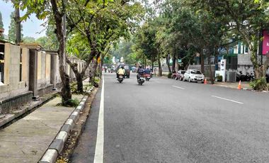 Dijual rumah gudang di mainroad Katamso dekat Pahlawan nego sampai jadi