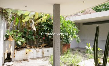 Disewakan Ruang Usaha Siap Pakai Cocok untuk Cafe Lokasi di Mainroad Sayap Riau Bandung
