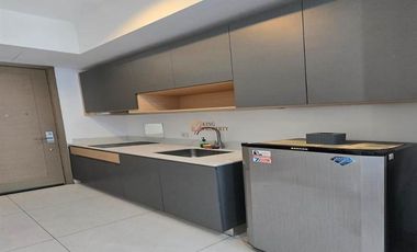 Disewakan Suite Studio Taman Anggrek Residences Modern Minimalis, Dekat Mall Taman Anggrek & Central Park