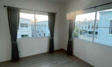 For rent / sale 2-storey townhouse (corner plot) in the Villaggio Suksawat-Prachauthit Concept: SCANDINAVIAN HARBOUR CHARM, the first project on Suk S