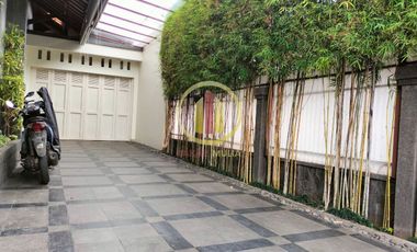rumah bagus 2 lantai luas besar siap huni cigadung bandung