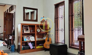 rumah bagus 2 lantai luas besar siap huni cigadung bandung