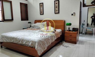 rumah bagus 2 lantai luas besar siap huni cigadung bandung