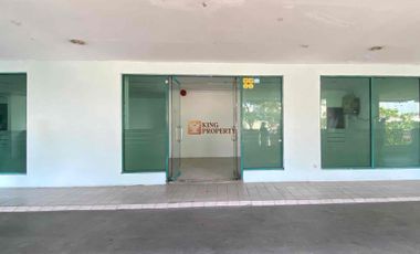 Peluang Emas! Kios Usaha di Apartemen Riverside Area Ramai Lalu Lalang