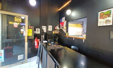 ARRIENDO Local comercial de 28 m2 en Strip center, Metro Cerro Blanco