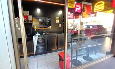 ARRIENDO Local comercial de 28 m2 en Strip center, Metro Cerro Blanco