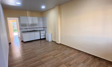 ALQUILER  DPTO DOS AMBIENTES CON PATIO