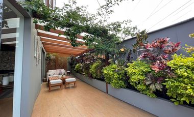 Alquilo exclusivo departamenti amoblado con jardín y terraza en primer piso