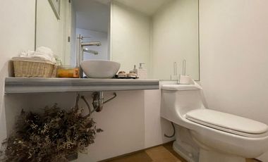 Alquilo exclusivo departamenti amoblado con jardín y terraza en primer piso