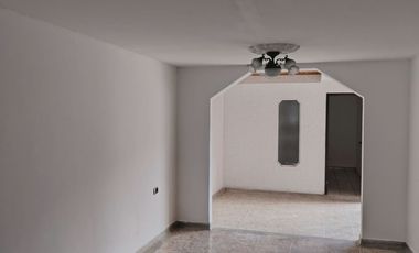 SE ARRIENDA CASA CALLE 90 # 20-92 DIAMANTE II