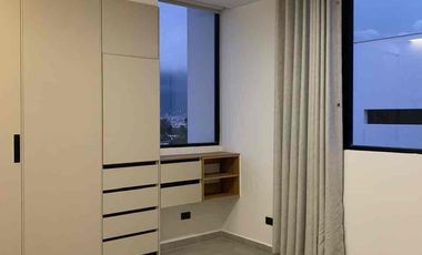 Departamento en Renta a Estrenar en Cumbayá, Auqui Chico – 3 Dormitorios, 2 Parqueaderos, Frente a Plaza Auky