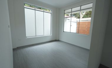 VENTA CASA ESTRENO EN TARAPOTO