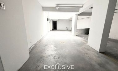 AMPLIO DUPLEX 256M2, 04 DORMITORIOS,BIEN DISTRIBUIDO,VISTA EXTERIOR, VALLE HERMOSO, SURCO