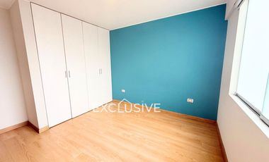 AMPLIO DUPLEX 256M2, 04 DORMITORIOS,BIEN DISTRIBUIDO,VISTA EXTERIOR, VALLE HERMOSO, SURCO