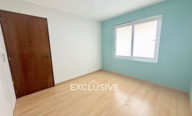 AMPLIO DUPLEX 256M2, 04 DORMITORIOS,BIEN DISTRIBUIDO,VISTA EXTERIOR, VALLE HERMOSO, SURCO
