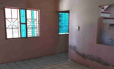 SE VENDE CASA DE 7 HABITACIONES Y 595 METROS DE TERRENO,IDEAL PARA INVERSIÓN