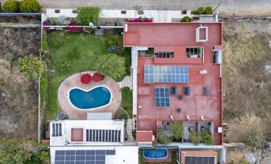 Impresionante residencia con potencial de ingreso!