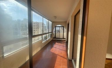 Vendo excelente depto 3 dormitorios en sector residencial de Viña del Mar