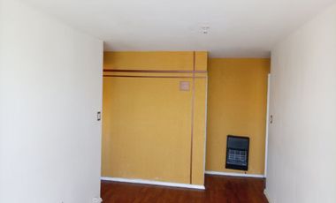Se vende hermoso departamento en edificio recién remodelado.