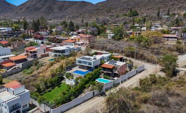 Excelente residencia en la tranquilidad de Chapala Haciendas!