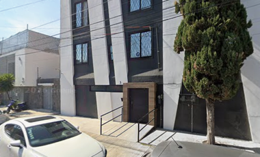 CASA EN VENTA CERCA DE IMSS